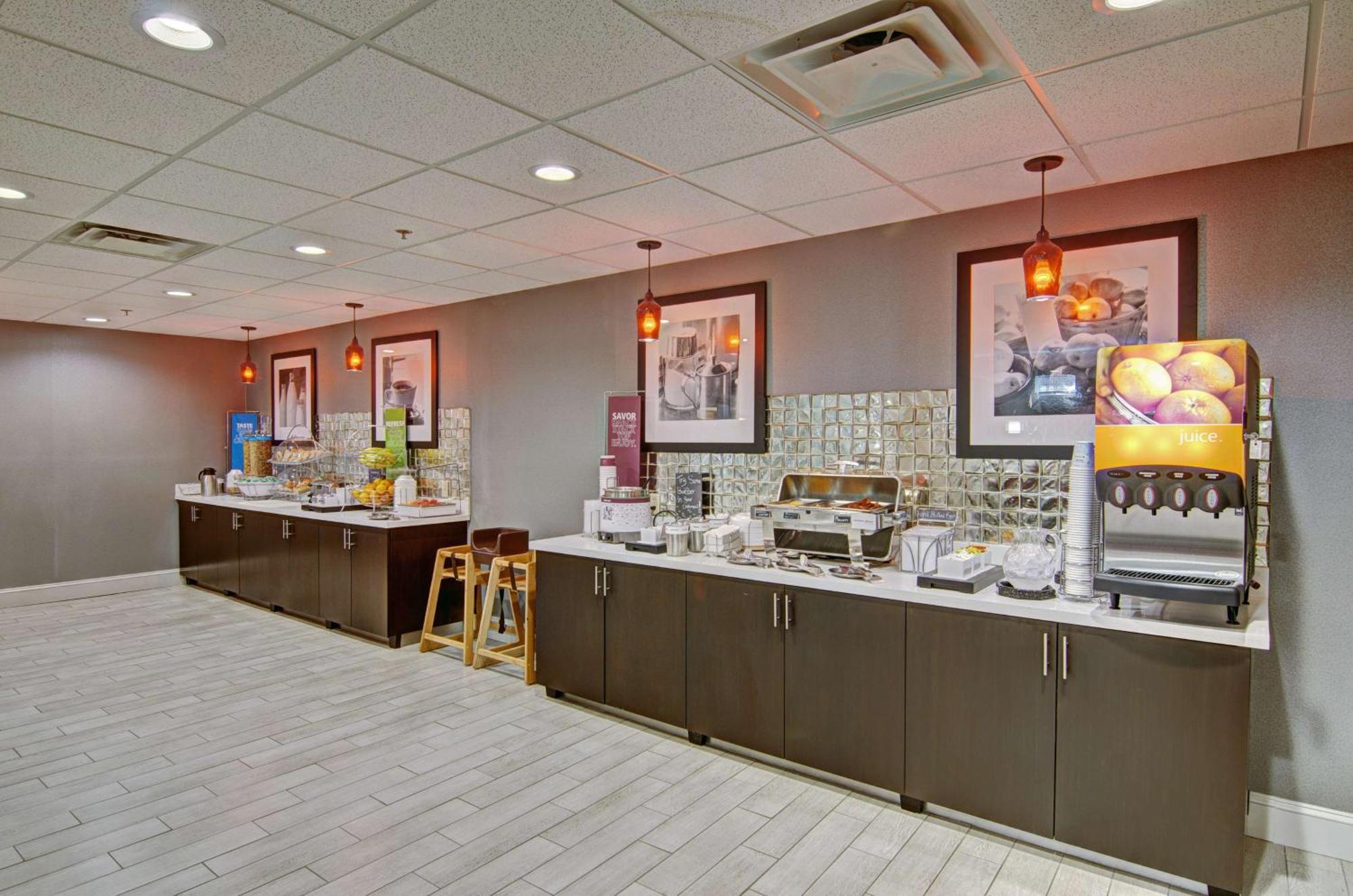 Hampton Inn Salem Kültér fotó
