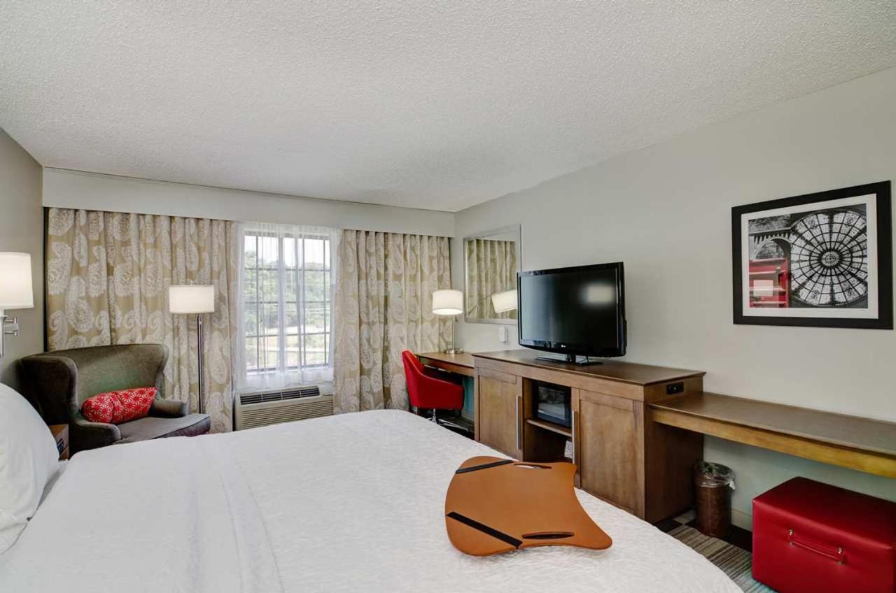Hampton Inn Salem Kültér fotó